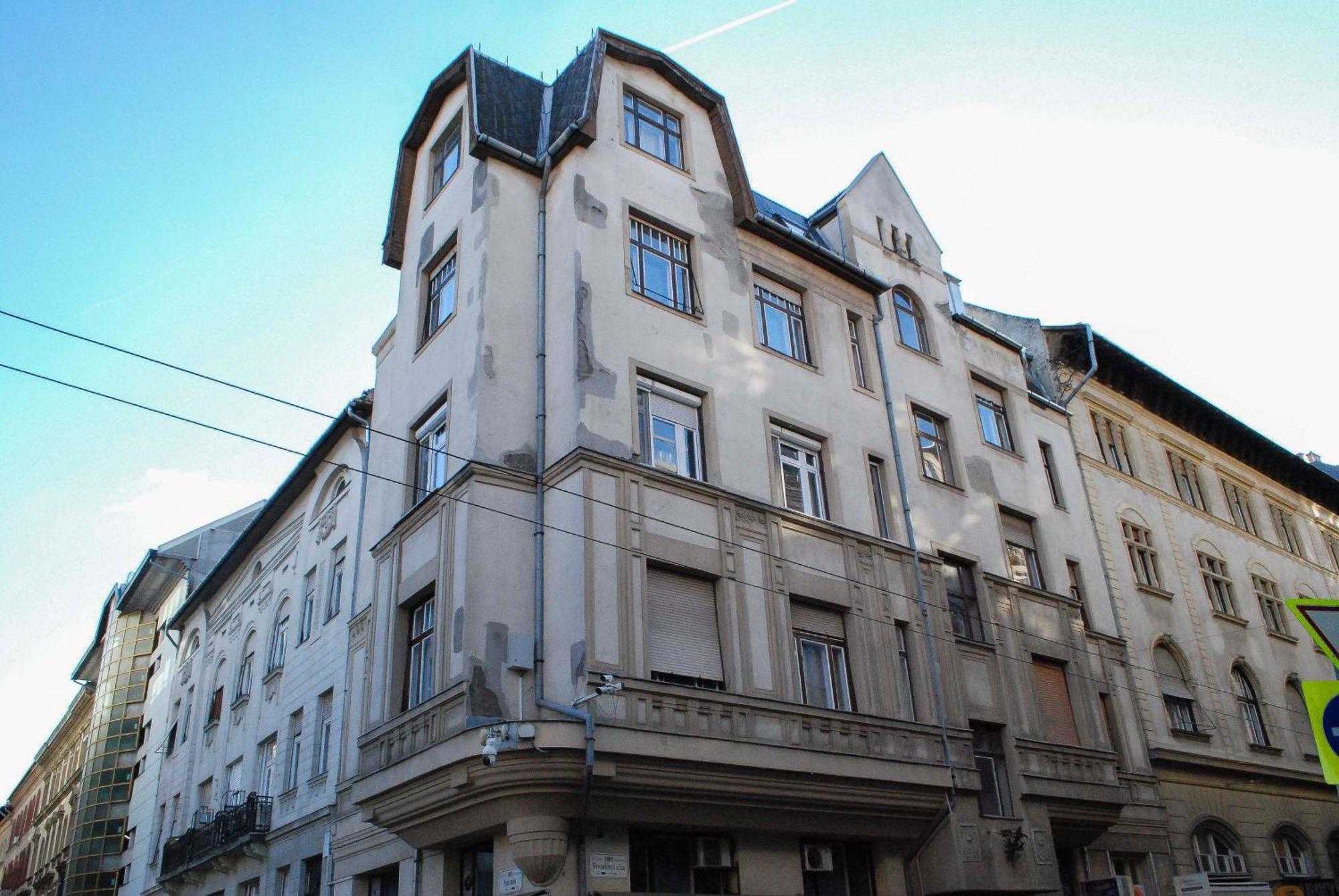 W25 Spacious 3br Free Parking Apartment *