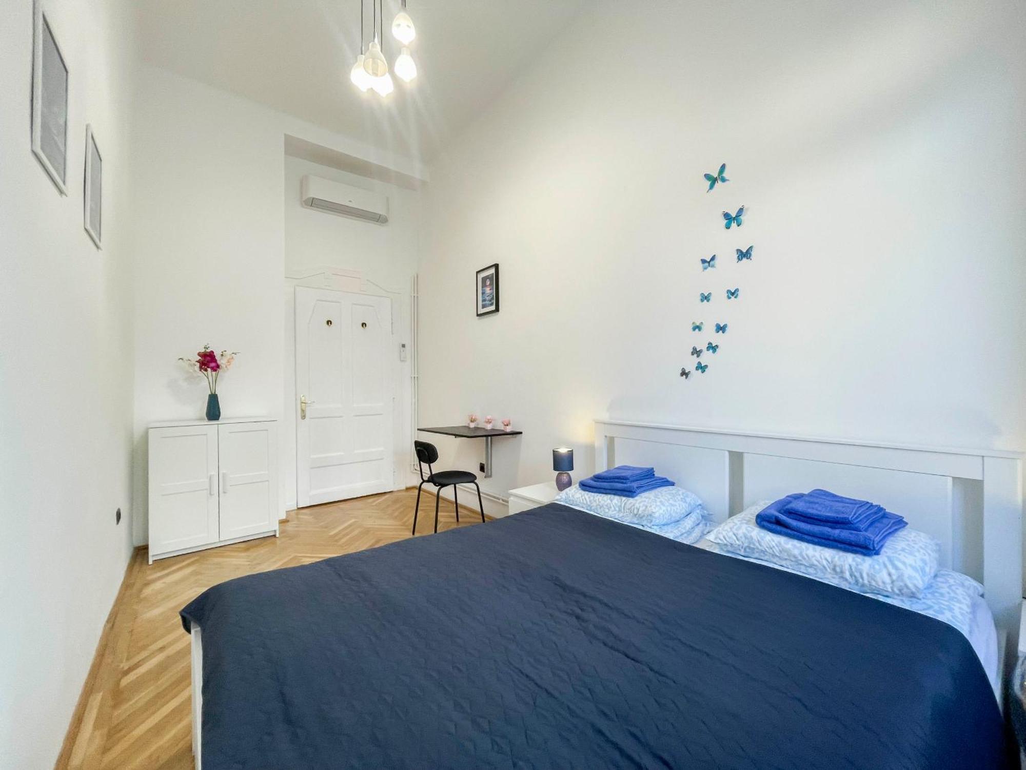 W25 Spacious 3br Free Parking Apartment